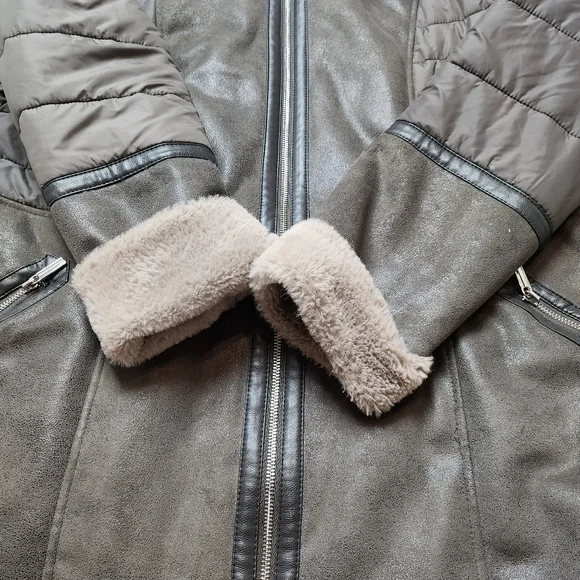 Johnston & Murphy Faux Fur lined Coat size Large - Picture 8 of 11